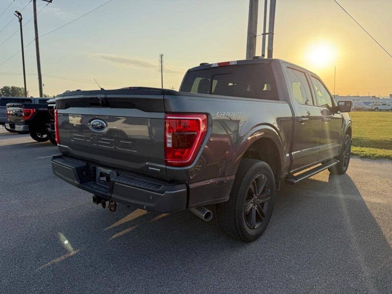 Ford F-150 Vehicle Full-screen Gallery Image 4