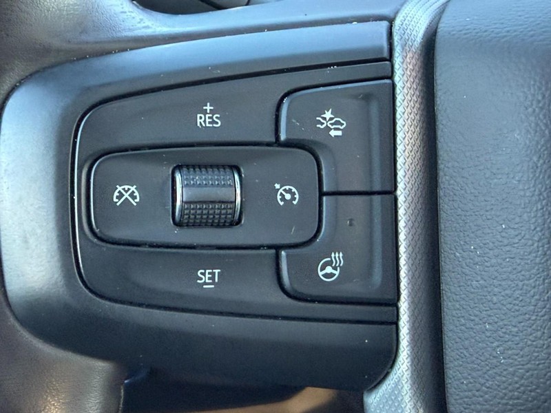 GMC Sierra 2500HD Vehicle Full-screen Gallery Image 19