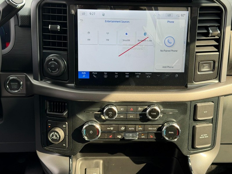 Ford F-150 Vehicle Full-screen Gallery Image 7