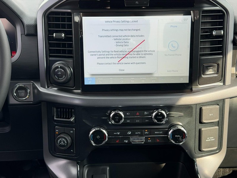Ford F-150 Vehicle Full-screen Gallery Image 7