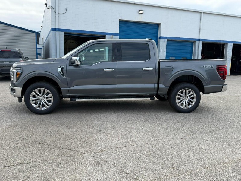 Ford F-150 Vehicle Full-screen Gallery Image 2