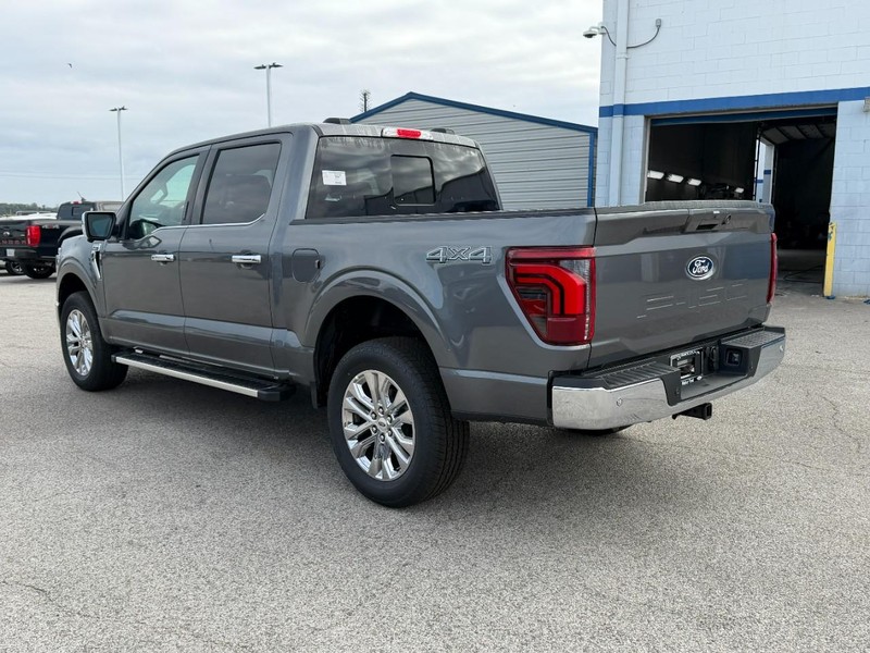 Ford F-150 Vehicle Full-screen Gallery Image 3