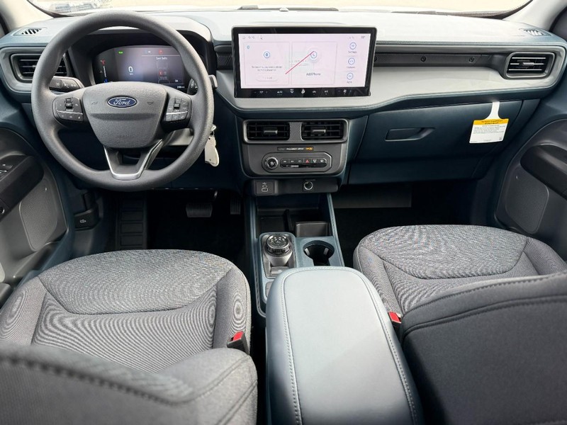 Ford Maverick Vehicle Full-screen Gallery Image 5