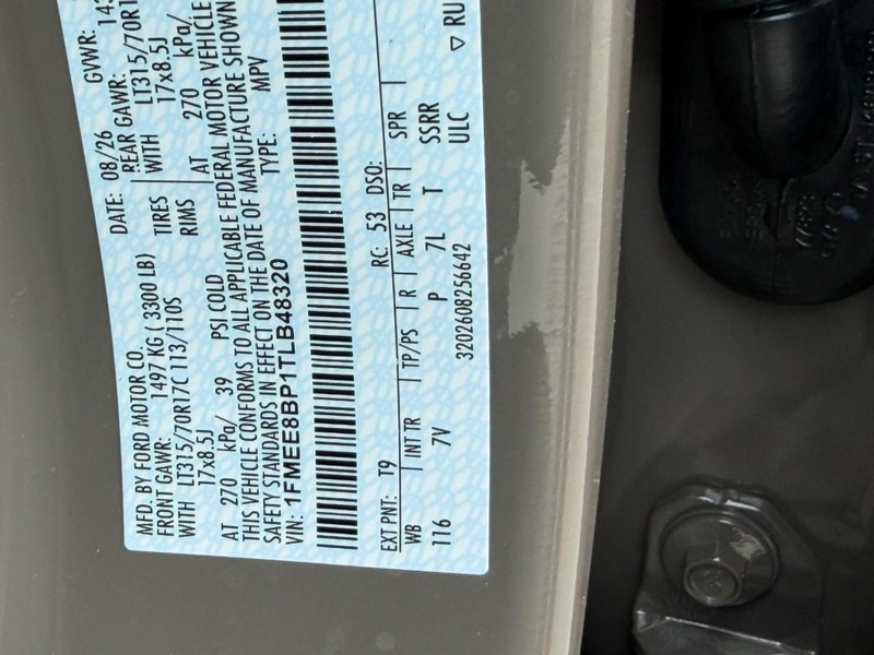 Ford Bronco Vehicle Full-screen Gallery Image 16