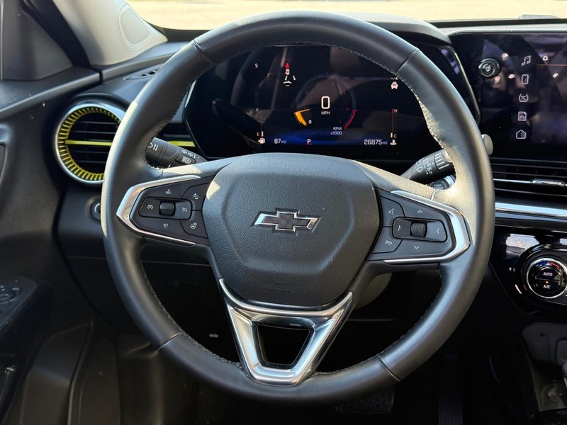 Chevrolet Trax Vehicle Full-screen Gallery Image 13