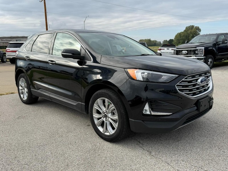 Ford Edge Vehicle Full-screen Gallery Image 8