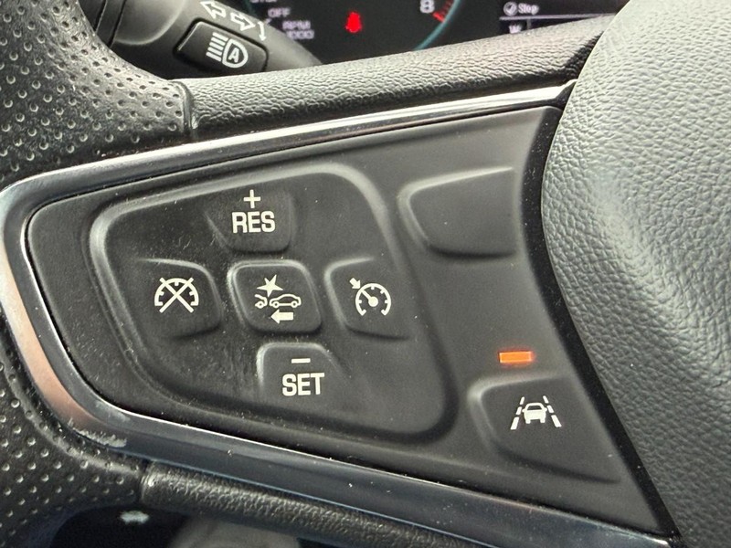 Chevrolet Malibu Vehicle Full-screen Gallery Image 18