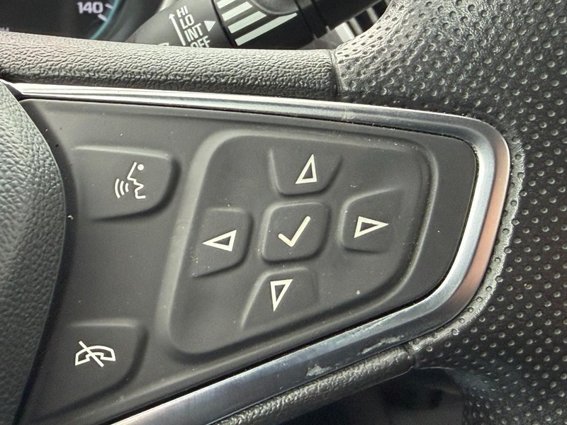 Chevrolet Malibu Vehicle Full-screen Gallery Image 19