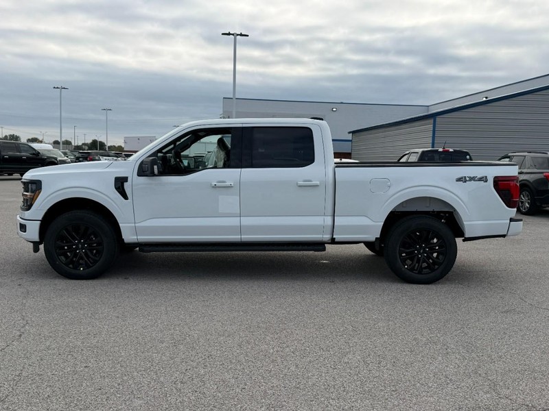 Ford F-150 Vehicle Full-screen Gallery Image 2