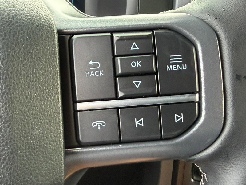 Ford F-150 Vehicle Full-screen Gallery Image 12