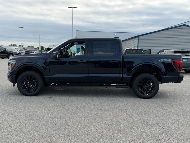 Ford F-150 Vehicle Full-screen Gallery Image 2