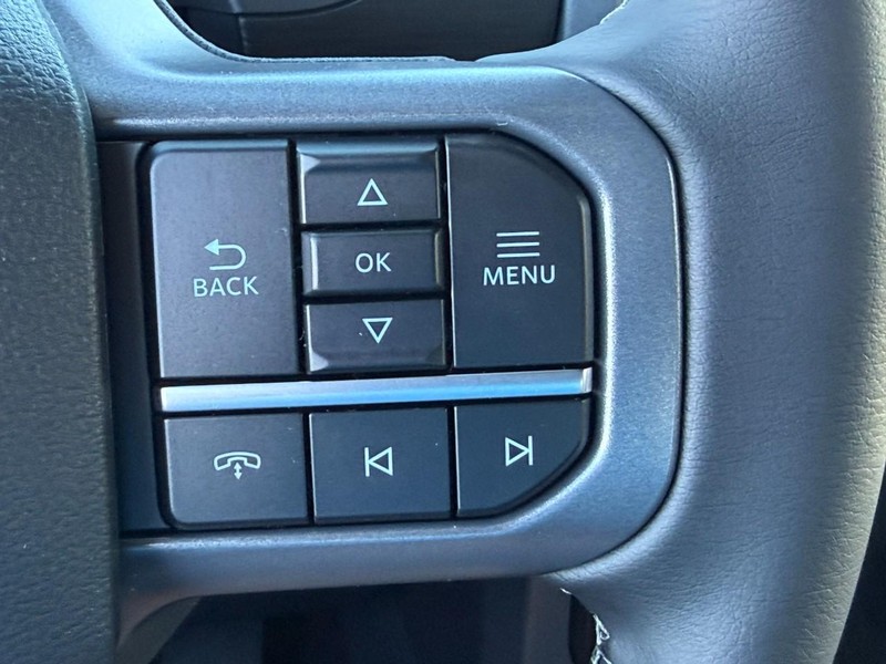 Ford F-150 Vehicle Full-screen Gallery Image 11