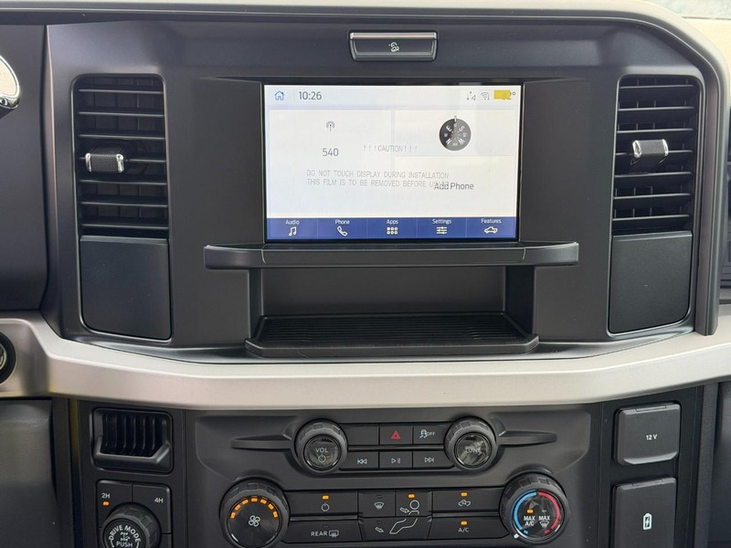 Ford Super Duty F-250 SRW Vehicle Full-screen Gallery Image 7