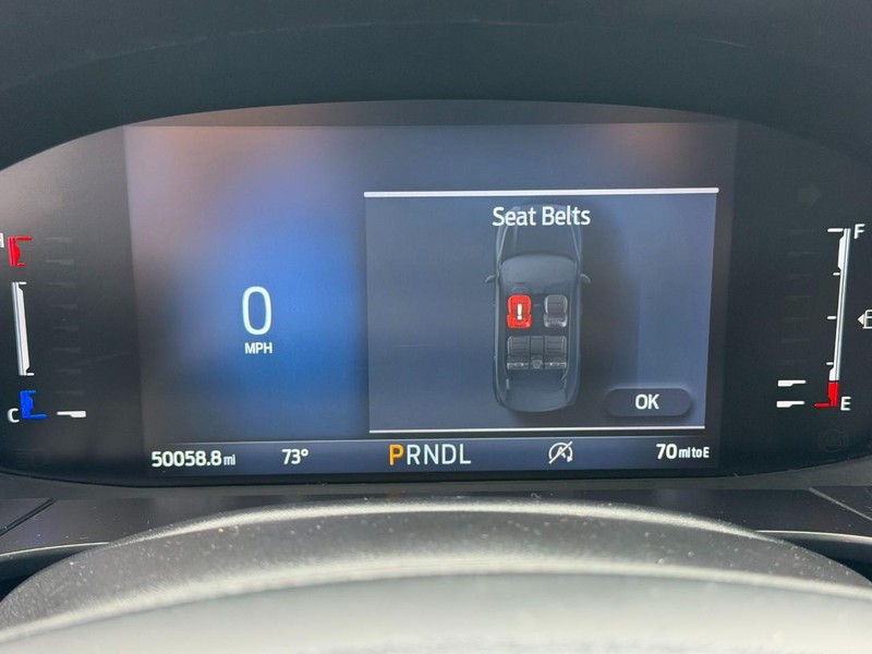 Ford Escape Vehicle Full-screen Gallery Image 20
