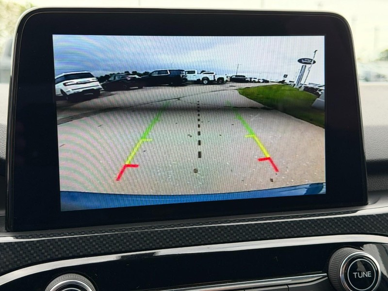 Ford Escape Vehicle Full-screen Gallery Image 21