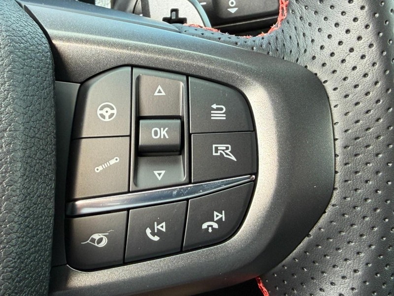 Ford Ranger Vehicle Full-screen Gallery Image 13