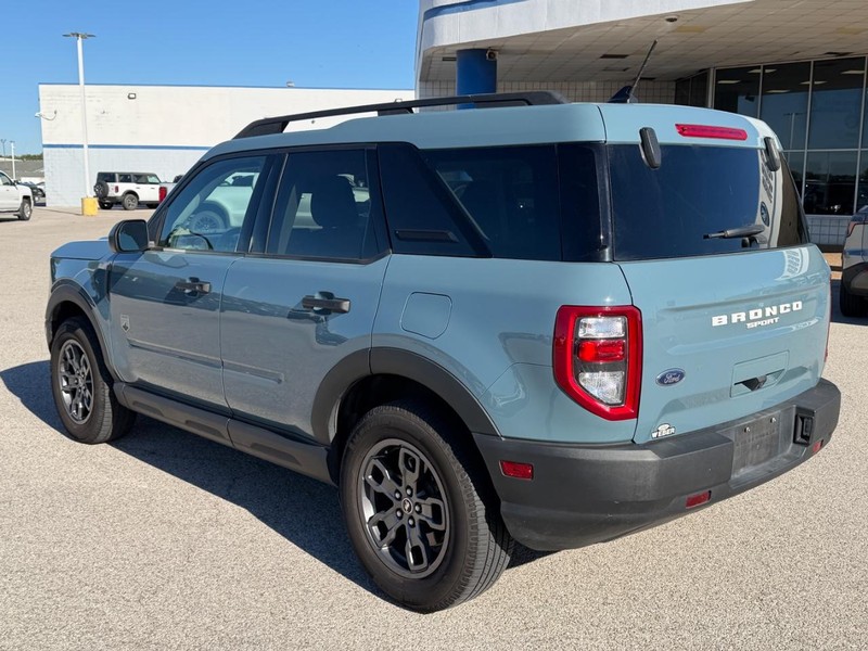 Ford Bronco Sport Vehicle Full-screen Gallery Image 3