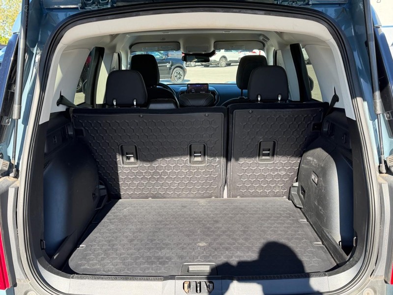 Ford Bronco Sport Vehicle Full-screen Gallery Image 5