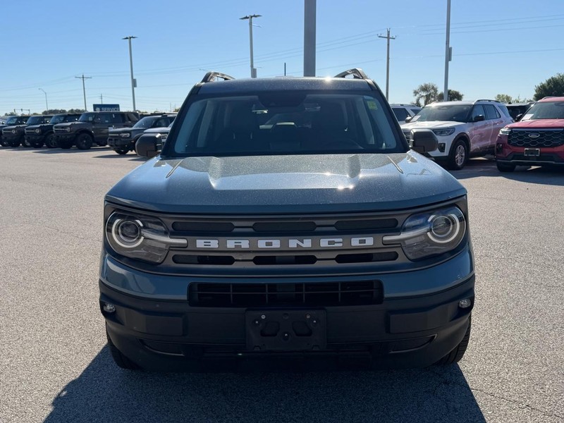Ford Bronco Sport Vehicle Full-screen Gallery Image 9