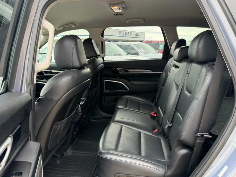 Kia Telluride Vehicle Full-screen Gallery Image 10