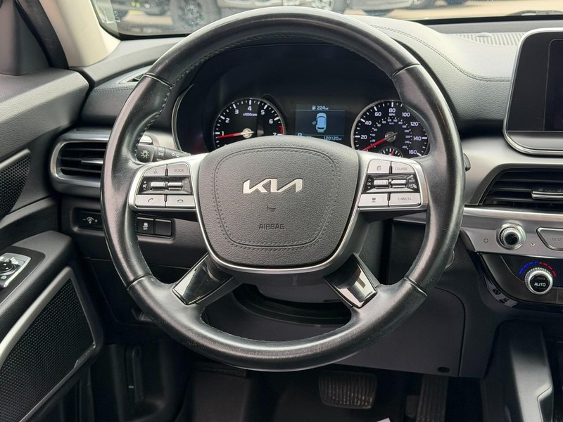 Kia Telluride Vehicle Full-screen Gallery Image 12