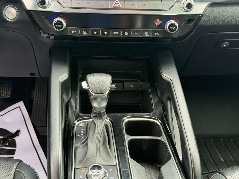 Kia Telluride Vehicle Full-screen Gallery Image 14