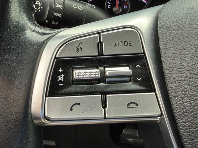 Kia Telluride Vehicle Full-screen Gallery Image 18
