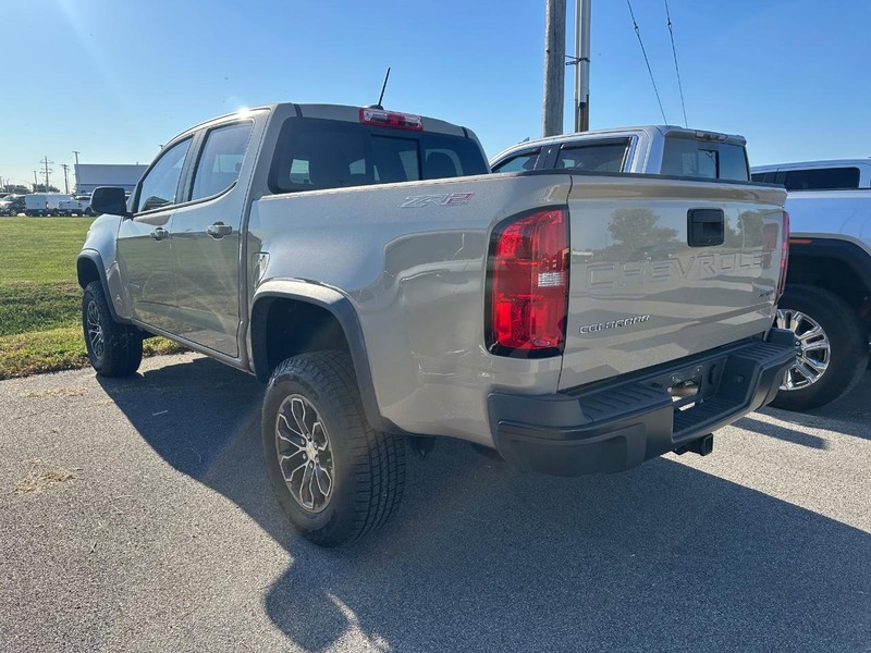 Chevrolet Colorado Vehicle Full-screen Gallery Image 2