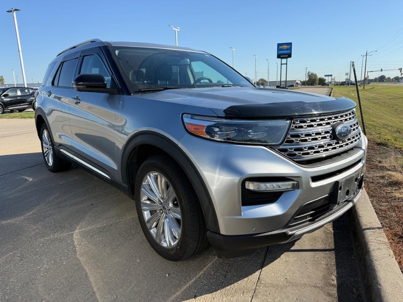Ford Explorer Vehicle Full-screen Gallery Image 5