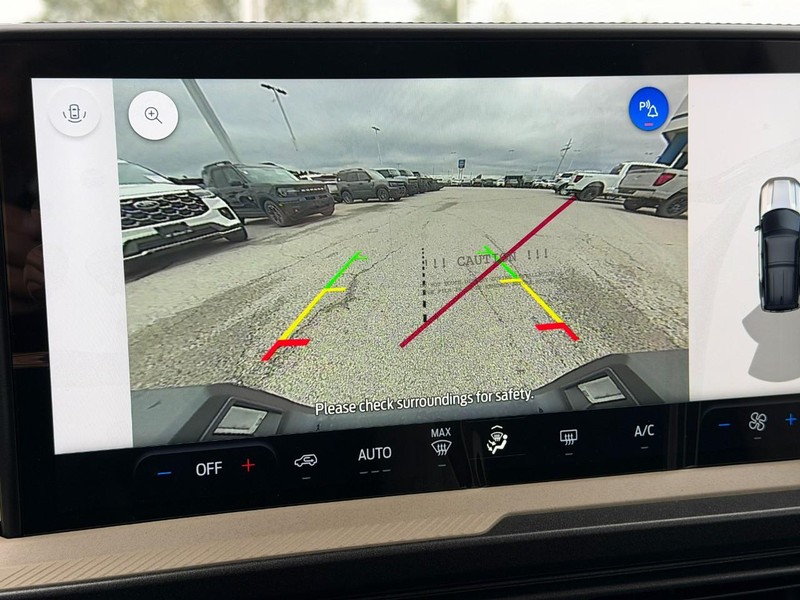 Ford Bronco Sport Vehicle Full-screen Gallery Image 13