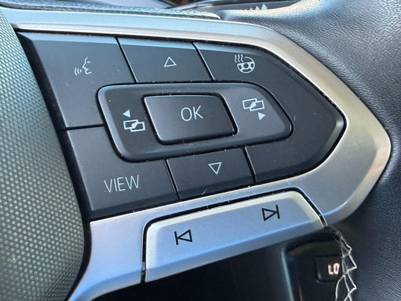 Volkswagen Taos Vehicle Full-screen Gallery Image 20