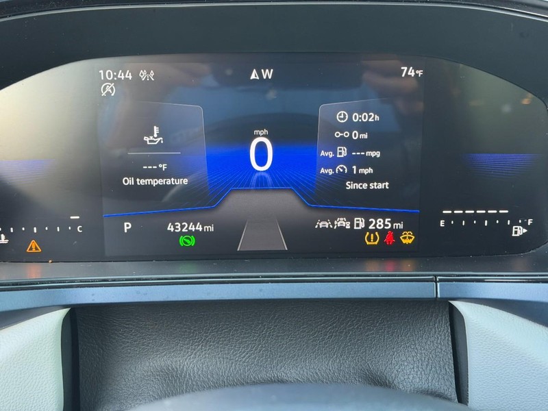 Volkswagen Taos Vehicle Full-screen Gallery Image 21