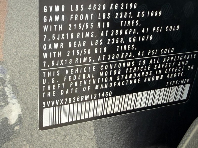 Volkswagen Taos Vehicle Full-screen Gallery Image 24