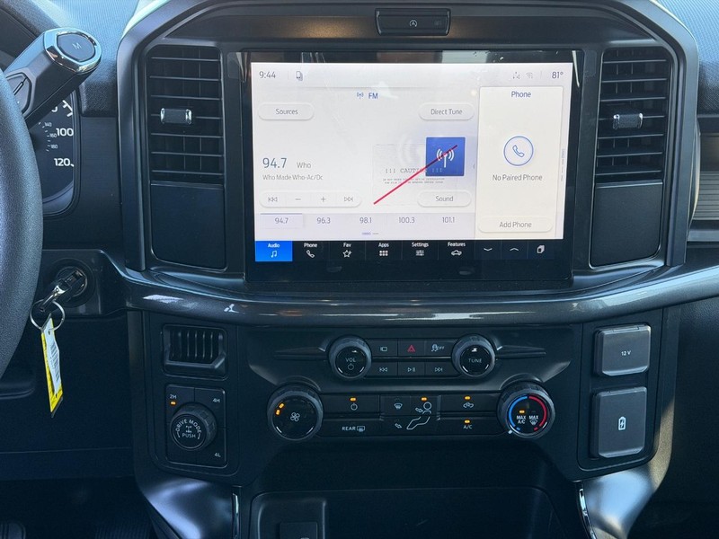 Ford F-150 Vehicle Full-screen Gallery Image 7