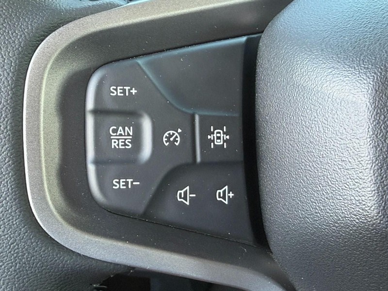 Ford Bronco Vehicle Full-screen Gallery Image 11
