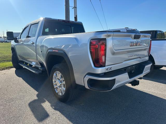 GMC Sierra 3500HD Vehicle Full-screen Gallery Image 3