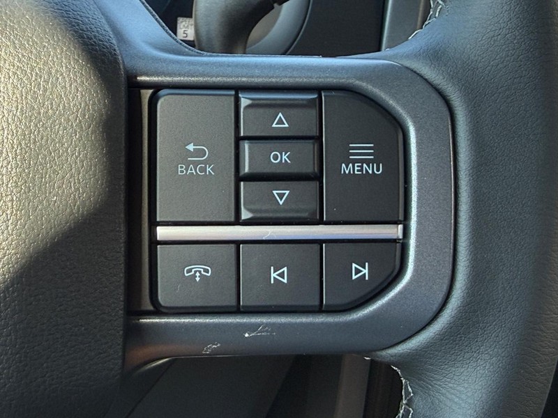 Ford F-150 Vehicle Full-screen Gallery Image 9