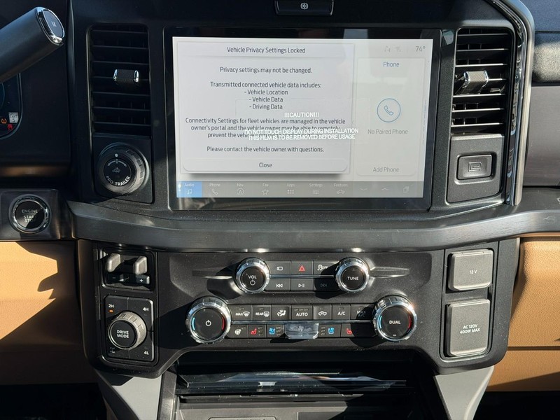 Ford Super Duty F-350 SRW Vehicle Full-screen Gallery Image 7
