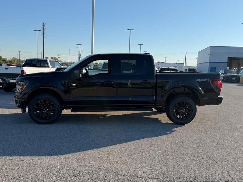 Ford F-150 Vehicle Full-screen Gallery Image 2