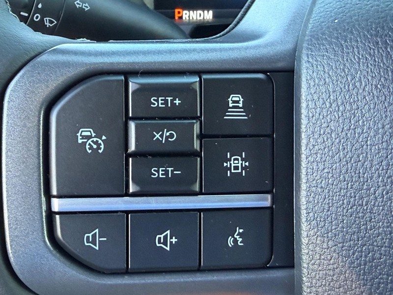 Ford F-150 Vehicle Full-screen Gallery Image 11
