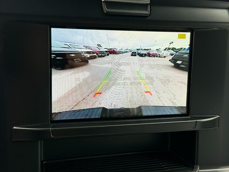 Ford Super Duty F-250 SRW Vehicle Full-screen Gallery Image 12