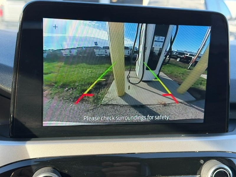 Ford Escape Vehicle Full-screen Gallery Image 20