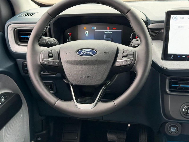 Ford Maverick Vehicle Full-screen Gallery Image 6