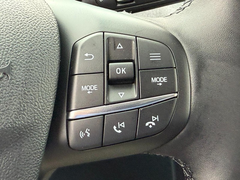 Ford Maverick Vehicle Full-screen Gallery Image 11