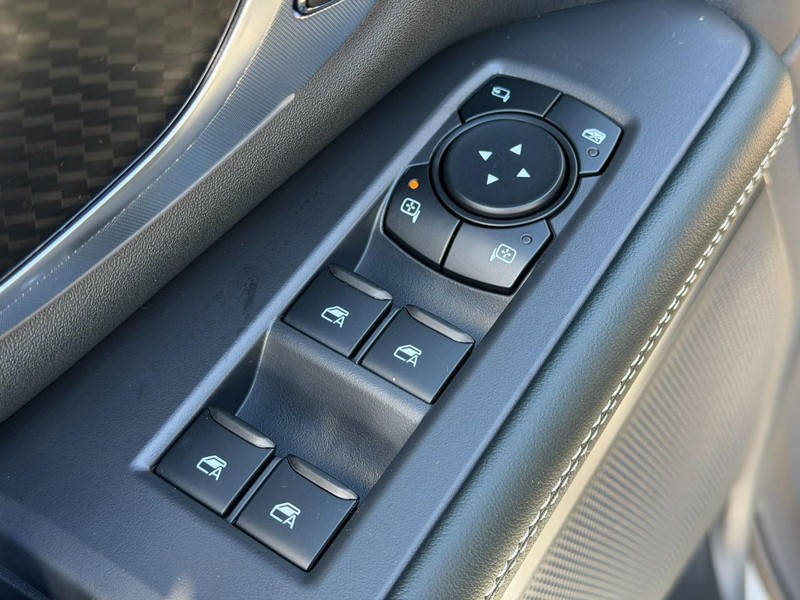 Ford Expedition Vehicle Full-screen Gallery Image 11