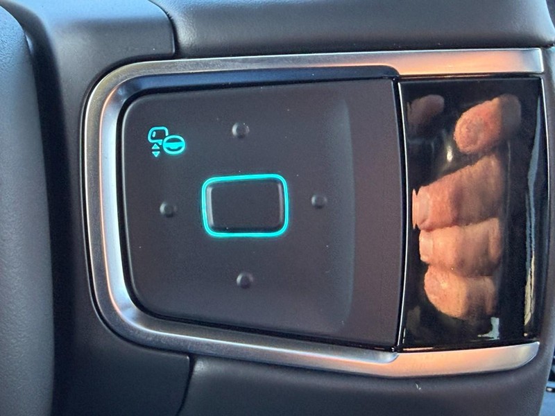 Ford Expedition Vehicle Full-screen Gallery Image 14