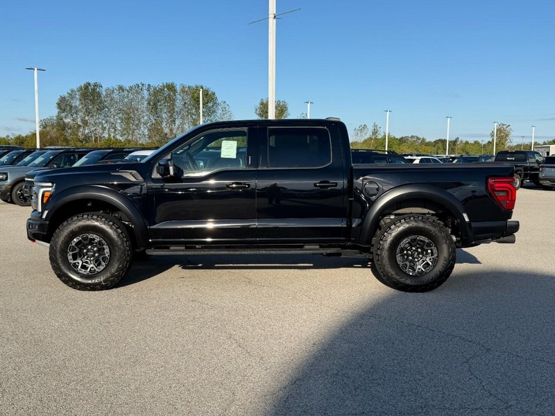 Ford F-150 Vehicle Full-screen Gallery Image 2