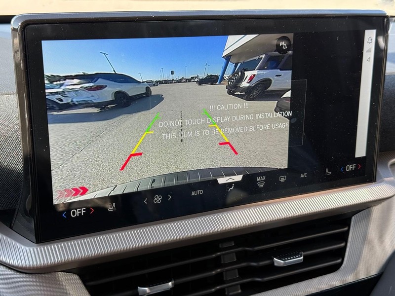 Ford Explorer Vehicle Full-screen Gallery Image 12