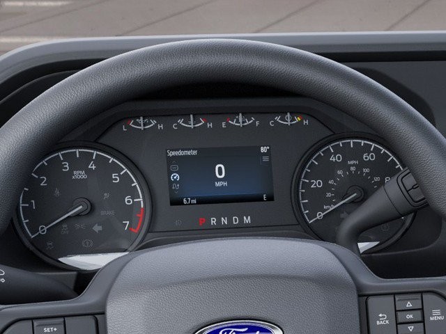 Ford Super Duty F-250 SRW Vehicle Full-screen Gallery Image 13