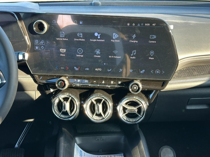 Chevrolet Blazer EV Vehicle Full-screen Gallery Image 7